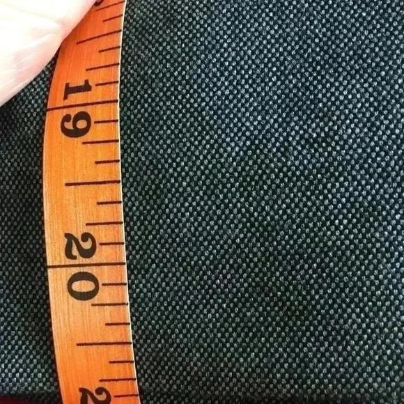 Banana Republic pencil skirt - Picture 4 of 4